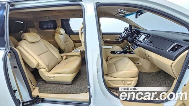 Kia All New Carnival Prestige, 2017 12