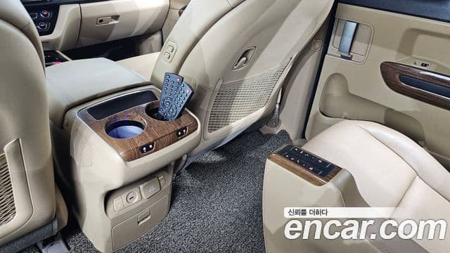 Kia All New Carnival Prestige, 2017 18