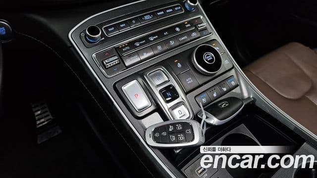 Hyundai The / новый New Santa Fe Prestige, 2022 9