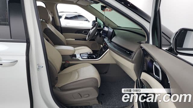 Kia Carnival 4세대 Signature, 2023 11