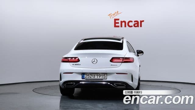 Mercedes-Benz E-класс W213 E300d 4MATIC купе, 2023 4