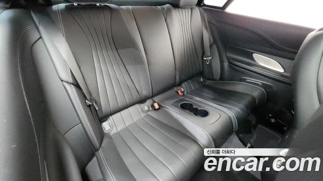 Mercedes-Benz E-класс W213 E300d 4MATIC купе, 2023 12