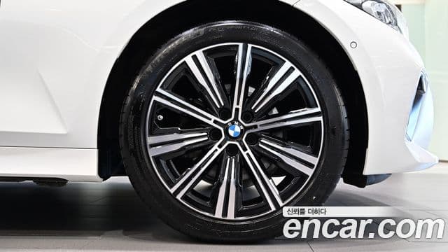 BMW 3시리즈 (G20) 320i Туринг (Touring), 2025 все фото