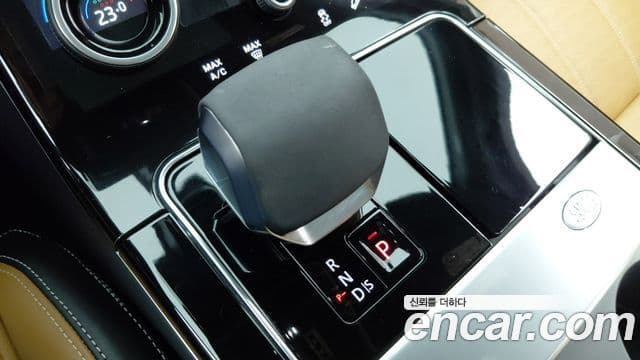 Land Rover Range Rover Velar 3.0 P400 R-Dynamic HSE, 2023 9