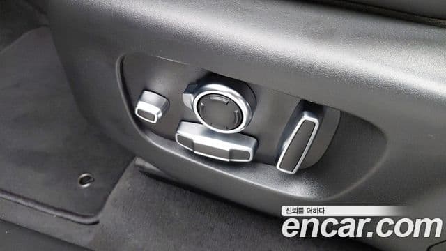 Land Rover Range Rover Velar 3.0 P400 R-Dynamic HSE, 2023 12