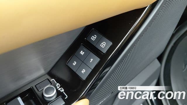 Land Rover Range Rover Velar 3.0 P400 R-Dynamic HSE, 2023 13