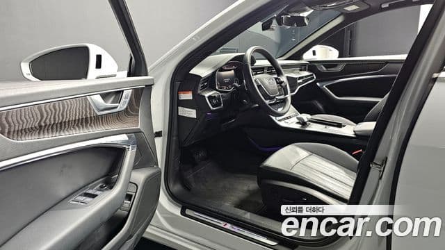 Audi A6 (C8) Premium, 2023 12