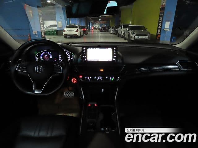 Honda Accord 10세대 2.0 гибрид Туринг (Touring), 2019 все фото