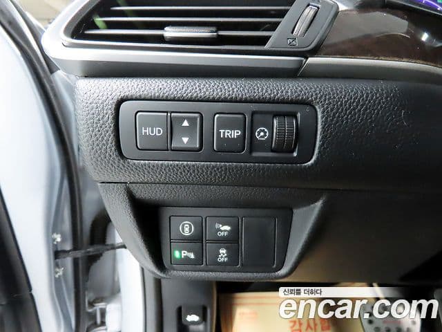 Honda Accord 10세대 2.0 гибрид Туринг (Touring), 2019 15