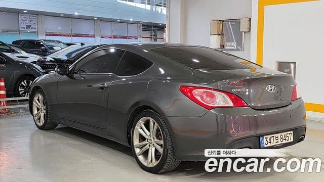 Hyundai Genesis купе 200 турбо P, 2009 все фото