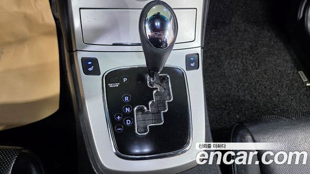 Hyundai Genesis купе 200 турбо P, 2009 10