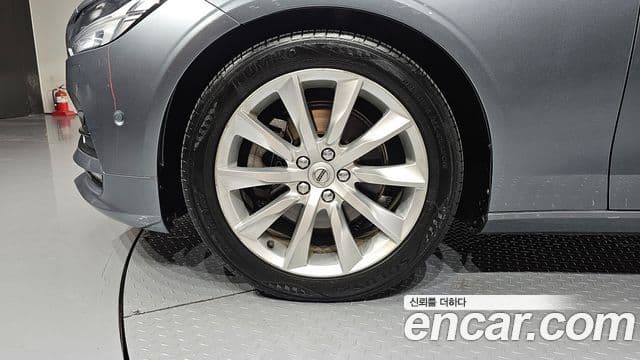 Volvo S90 D4 Momentum, 2018 все фото