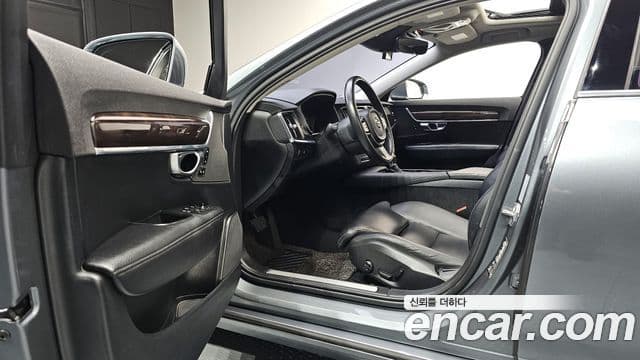 Volvo S90 D4 Momentum, 2018 10