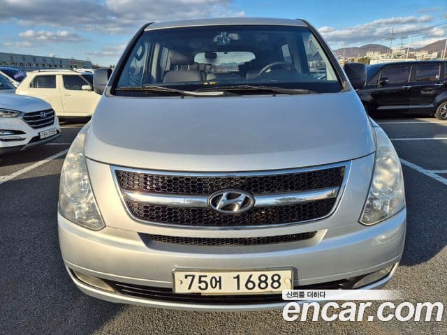 Hyundai Grand Starex CVX Deluxe, 2008 1