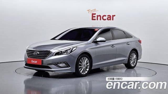 Hyundai LF Sonata Special, 2015 1