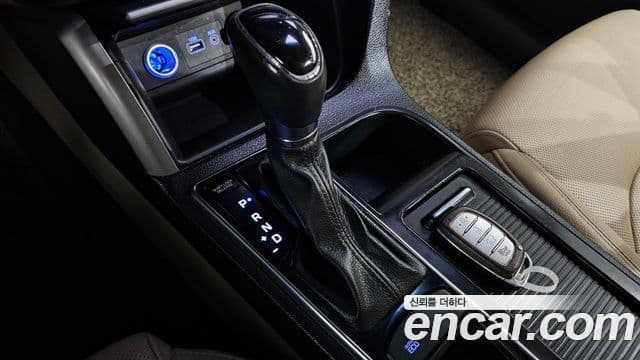 Hyundai LF Sonata Special, 2015 9