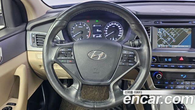 Hyundai LF Sonata Special, 2015 13