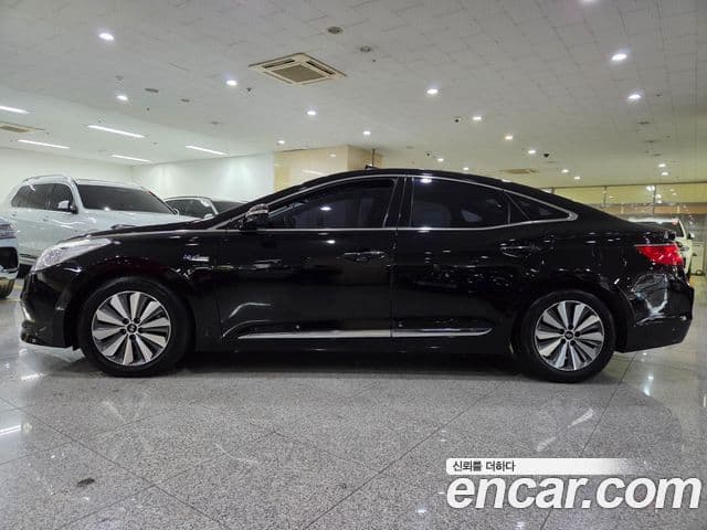 Hyundai Grandeur HG гибрид Premium, 2016 3