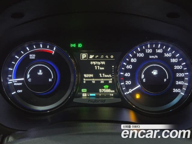 Hyundai Grandeur HG гибрид Premium, 2016 10