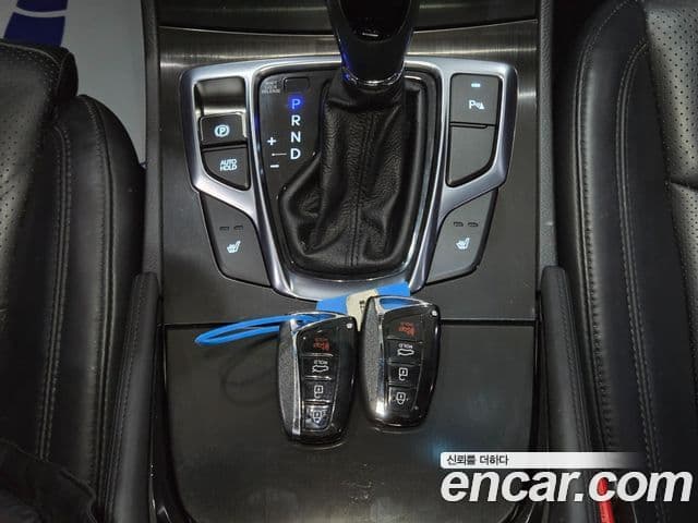 Hyundai Grandeur HG гибрид Premium, 2016 13