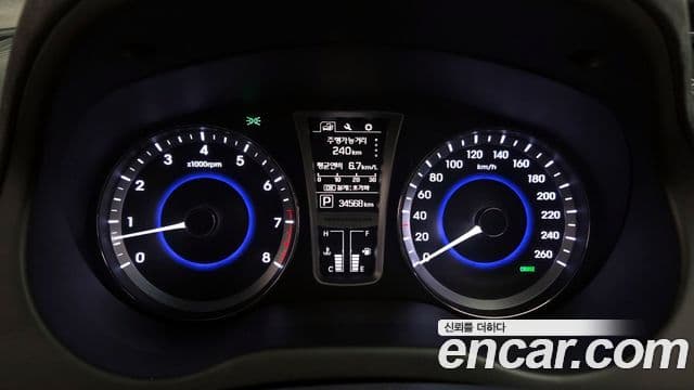 Hyundai Grandeur HG HG240 Modern Collection, 2017 8