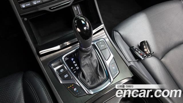 Hyundai Grandeur HG HG240 Modern Collection, 2017 9