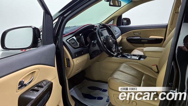 Kia The / новый New Carnival Noblesse, 2019 10