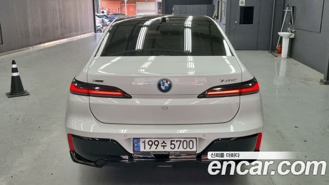 BMW 7시리즈 (G70) 750e xDrive M Sport, 2023 4