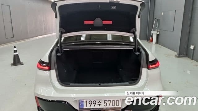 BMW 7시리즈 (G70) 750e xDrive M Sport, 2023 12