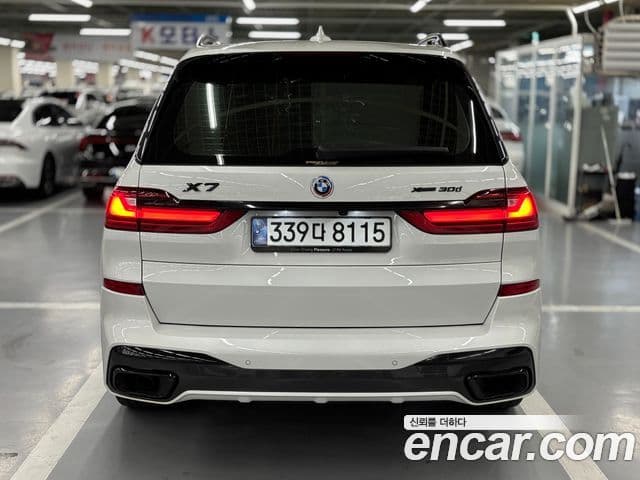 BMW X7 (G07) xDrive 30d M Sport 6인승, 2020 4