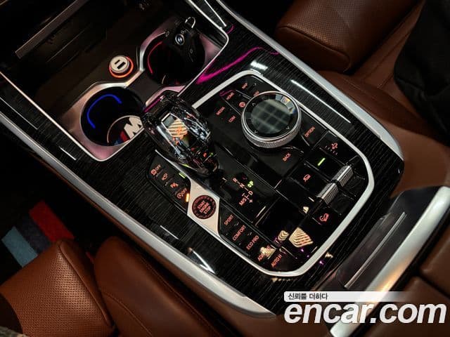 BMW X7 (G07) xDrive 30d M Sport 6인승, 2020 9