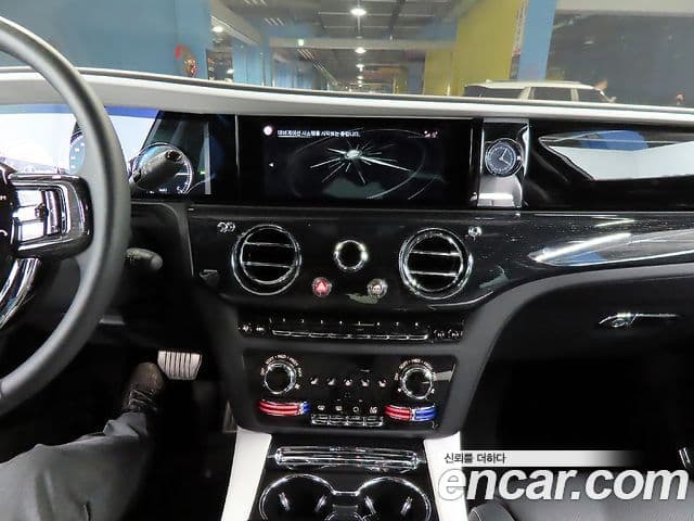 Rolls-Royce 고스트 2세대, 2022 7