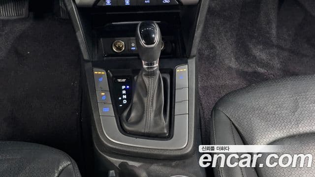 Hyundai Avante AD 1.6 GDI Smart, 2016 9