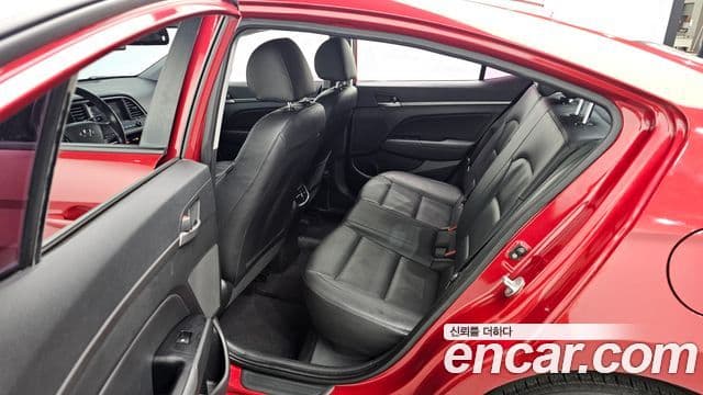 Hyundai Avante AD 1.6 GDI Smart, 2016 12