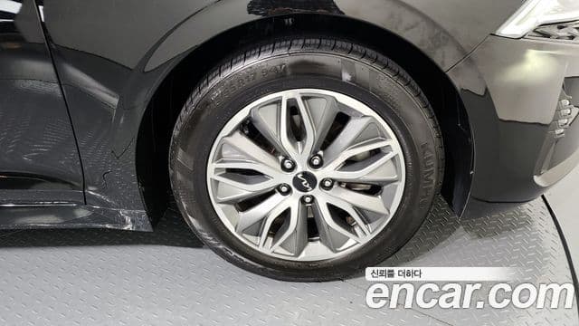 Kia K5 гибрид 3세대 Prestige, 2022 все фото