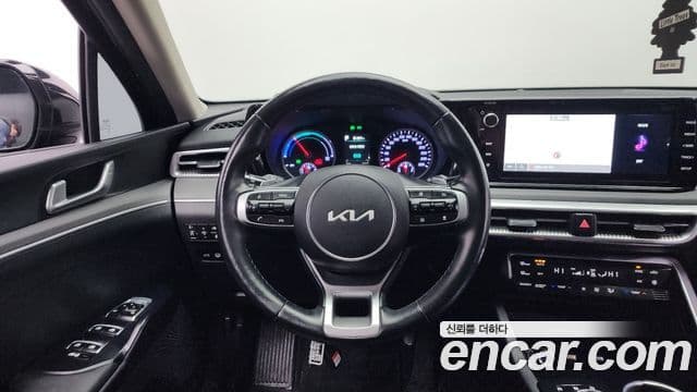 Kia K5 гибрид 3세대 Prestige, 2022 13