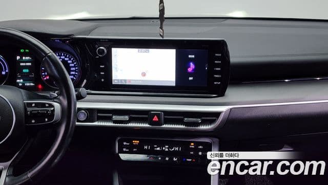 Kia K5 гибрид 3세대 Prestige, 2022 14
