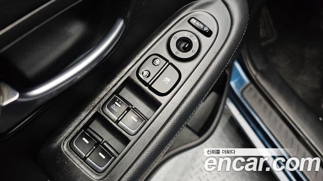 Kia The / новый New Carens Luxury, 2017 16