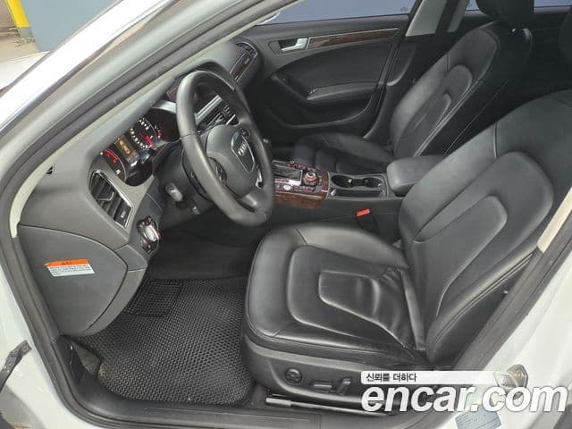 Audi New A4 B8, 2012 6