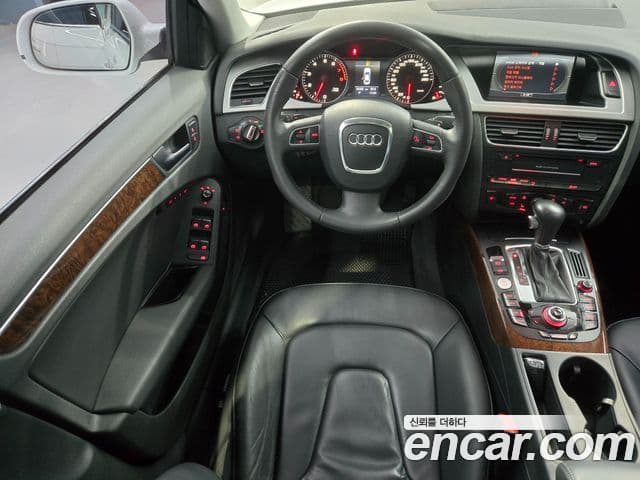 Audi New A4 B8, 2012 8