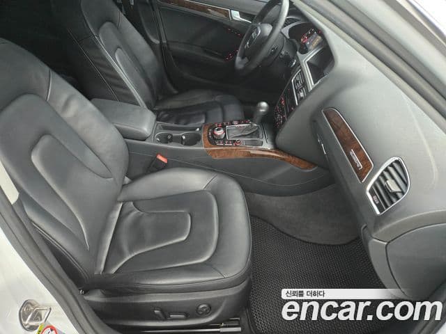 Audi New A4 B8, 2012 11