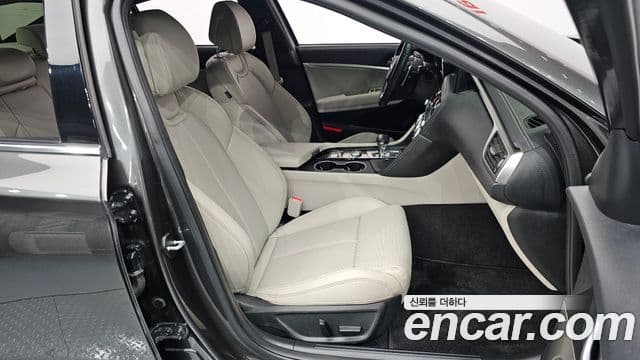 Genesis The / новый New G70, 2023 10