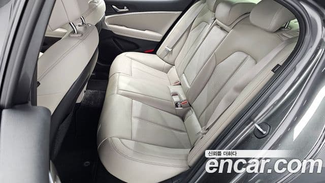 Genesis The / новый New G70, 2023 12