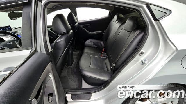 Hyundai Avante MD Luxury, 2012 11