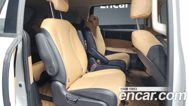 Kia Carnival 4세대 Prestige, 2023 12