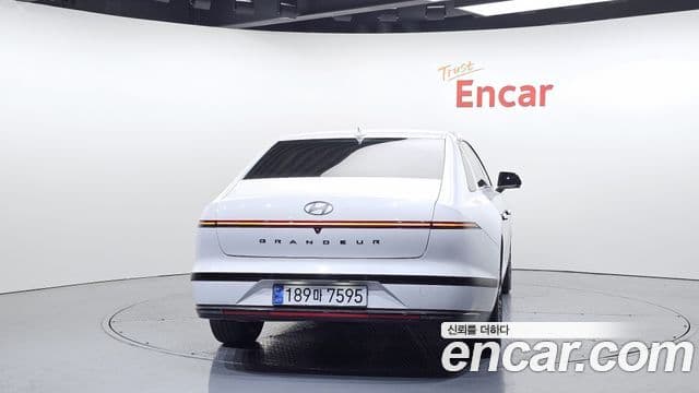 Hyundai Grandeur (GN7) Calligraphy, 2023 4