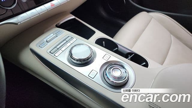 Genesis GV70, 2022 9