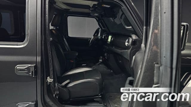 Jeep Wrangler (JL) 2.0 Overland 4도어, 2019 11