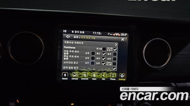 Jeep Wrangler (JL) 2.0 Overland 4도어, 2019 17