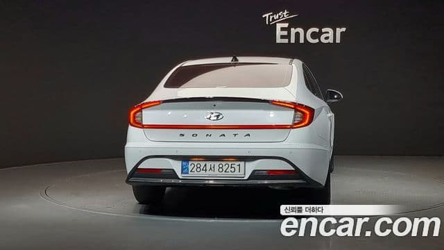 Hyundai Sonata гибрид (DN8) Inspiration, 2022 4